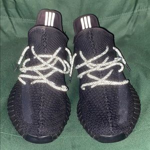 $200 Yeezy Boost 350 V2 (sz 11.5)